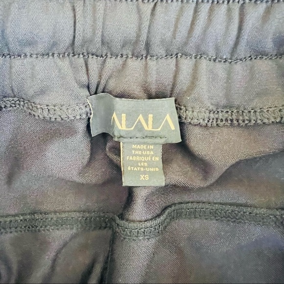 ALALA Mica crop pants in black G78 - Picture 10 of 11